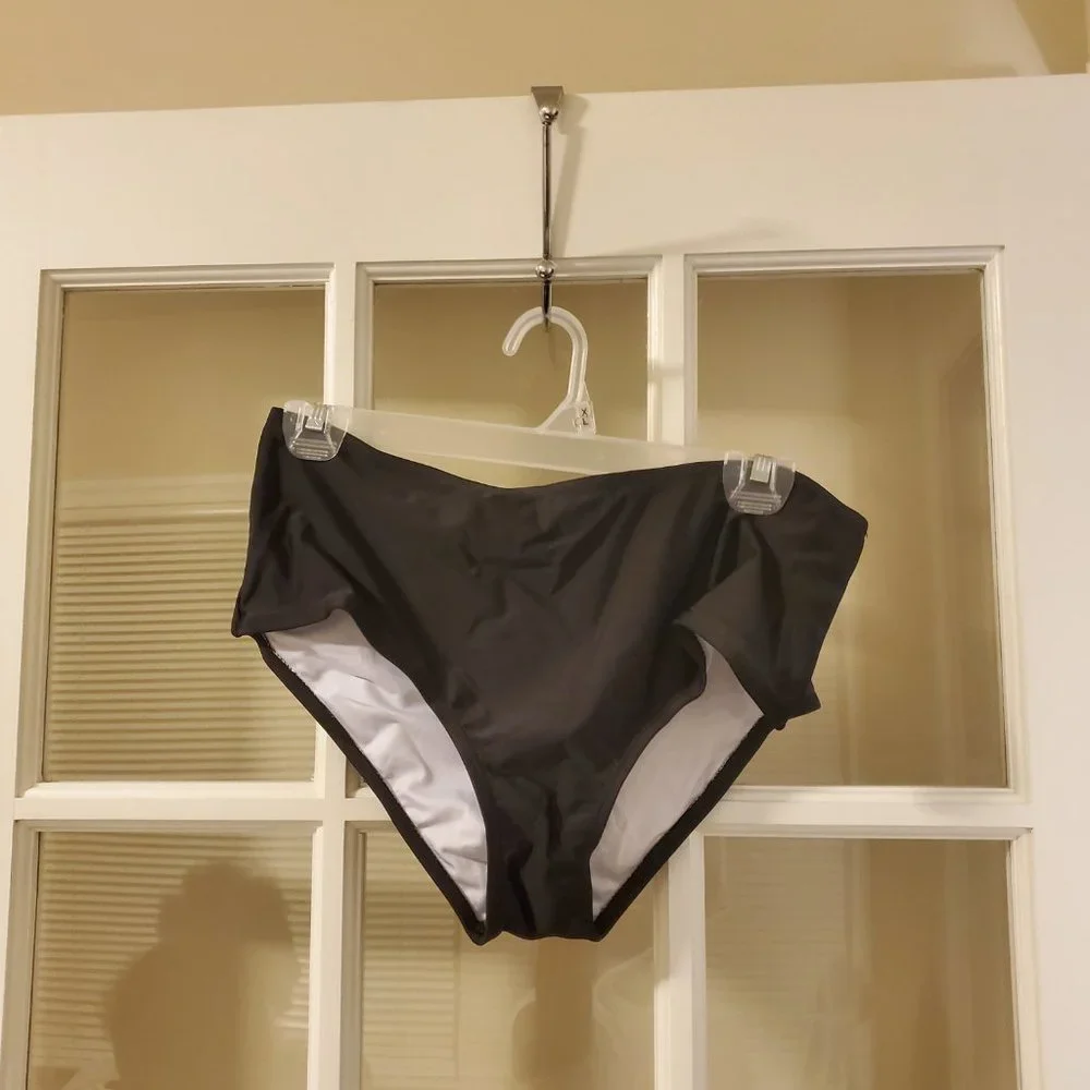 SWIM IN AQUA, Polka Dot Tankini w/ Black Bottom set, size L(12/14) - Picture 4 of 8